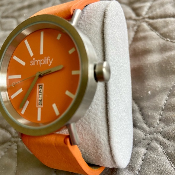 Simplify Watch With Orange Leather Band - Picture 4 of 9